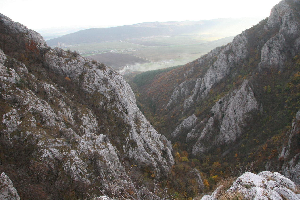 Hidrogeológiai modell készítése a Magyar-szlovák határ menti közös felszín alatti víztestek környezetállapota és fenntartható használatának vizsgálatára (ENWAT)